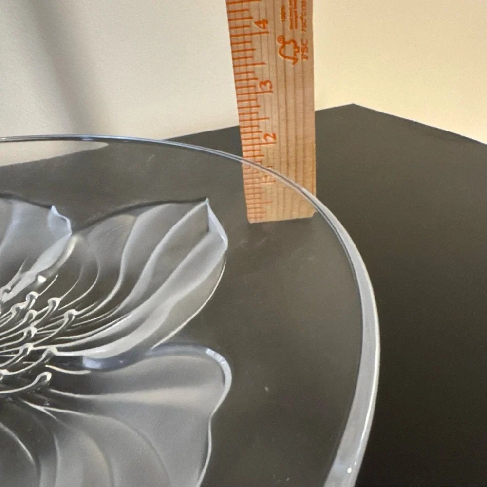 Sasaki Crystal Bowl 3D Effect Clear Flower Thick  11.5” Width